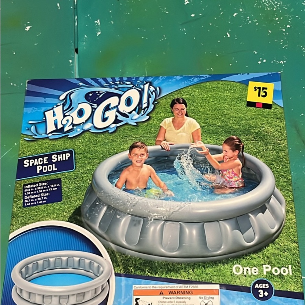 H2O Go! Space Ship Inflatable Pool - Gray